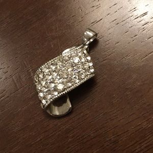 💎SALE💎 diamonds twist  charm